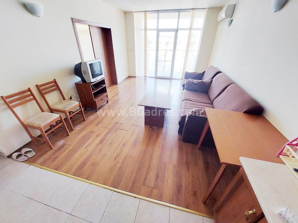 Spacious apartment at a bargain price at the seaside І №2727