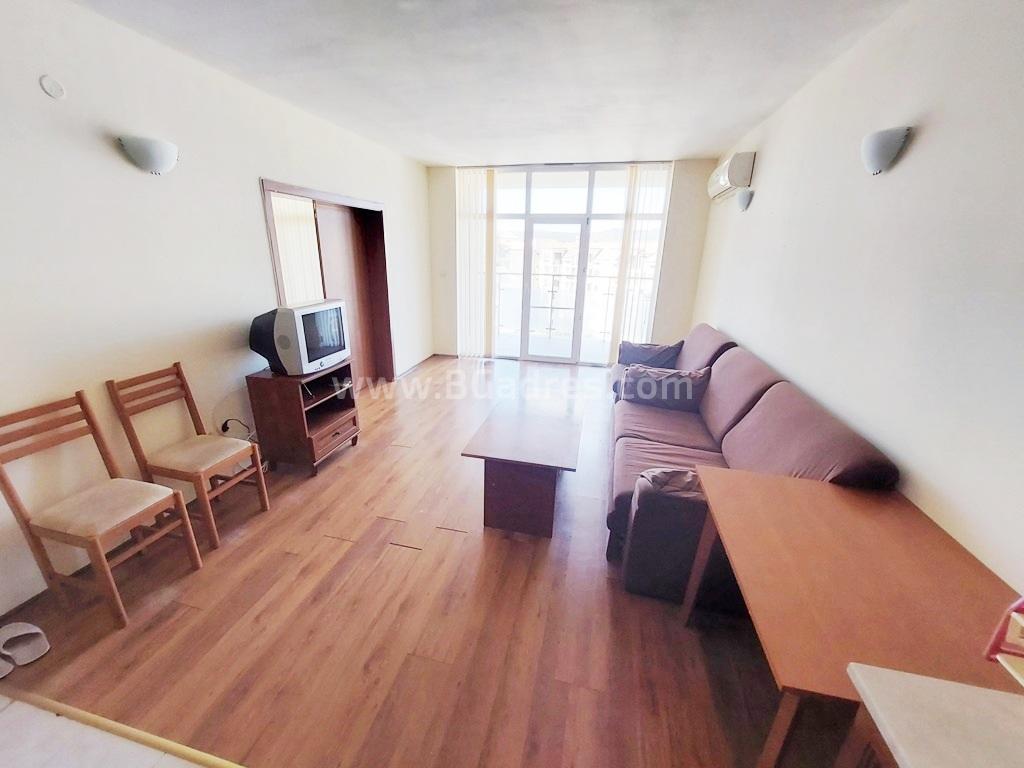 Spacious apartment at a bargain price at the seaside І №2727