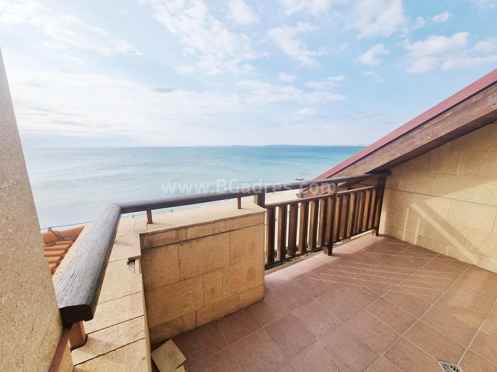 Apartment with frontal sea view I №2660