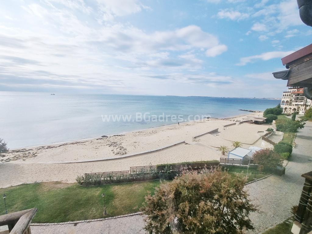 Apartment with frontal sea view I №2660