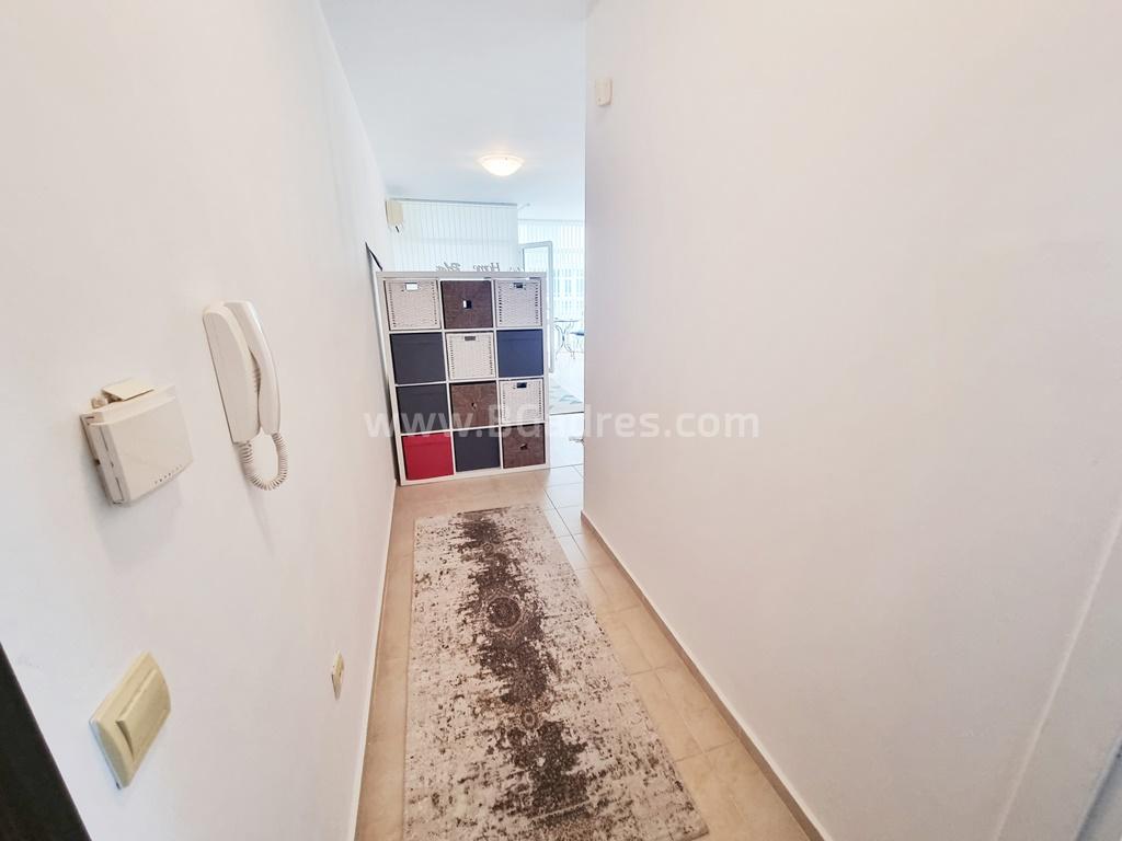 Wohnung mit guten Möbeln am Meer І №3154