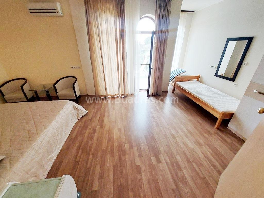 Geräumiges Apartment im Komplex Villa Romana І №3644