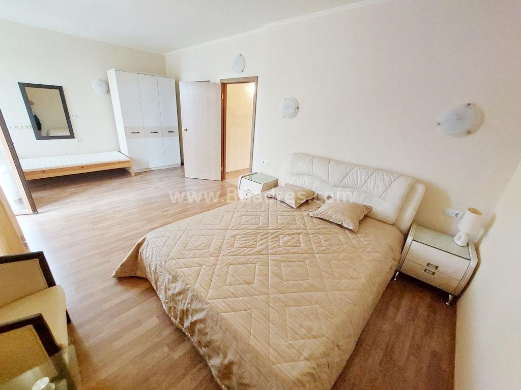 Geräumiges Apartment im Komplex Villa Romana І №3644