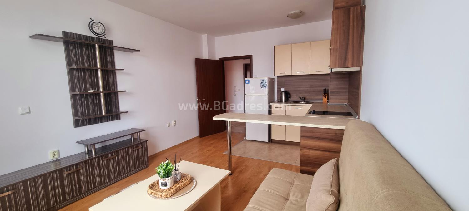 Трехкомнатная квартира в комплексе Аполлон 8 І №3369