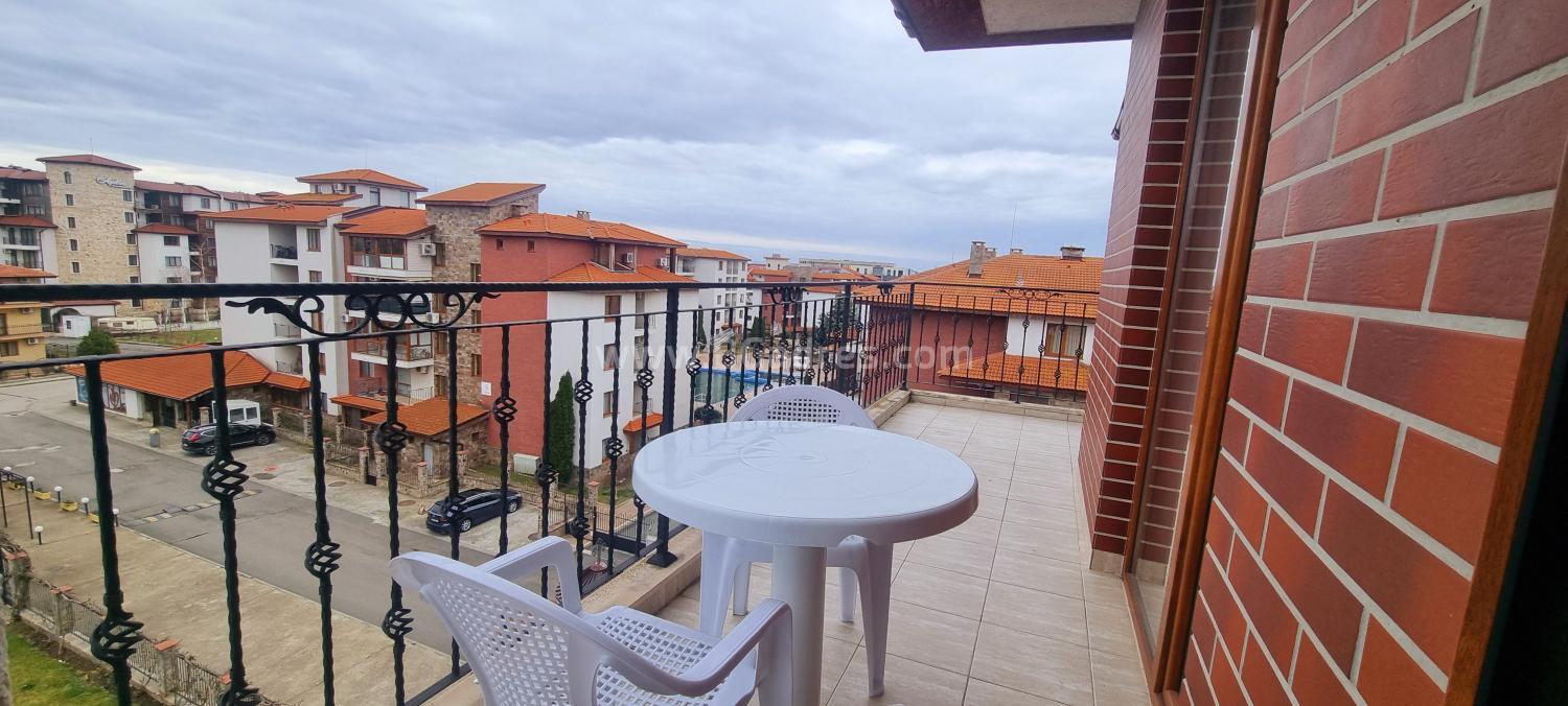 Трехкомнатная квартира в комплексе Аполлон 8 І №3369