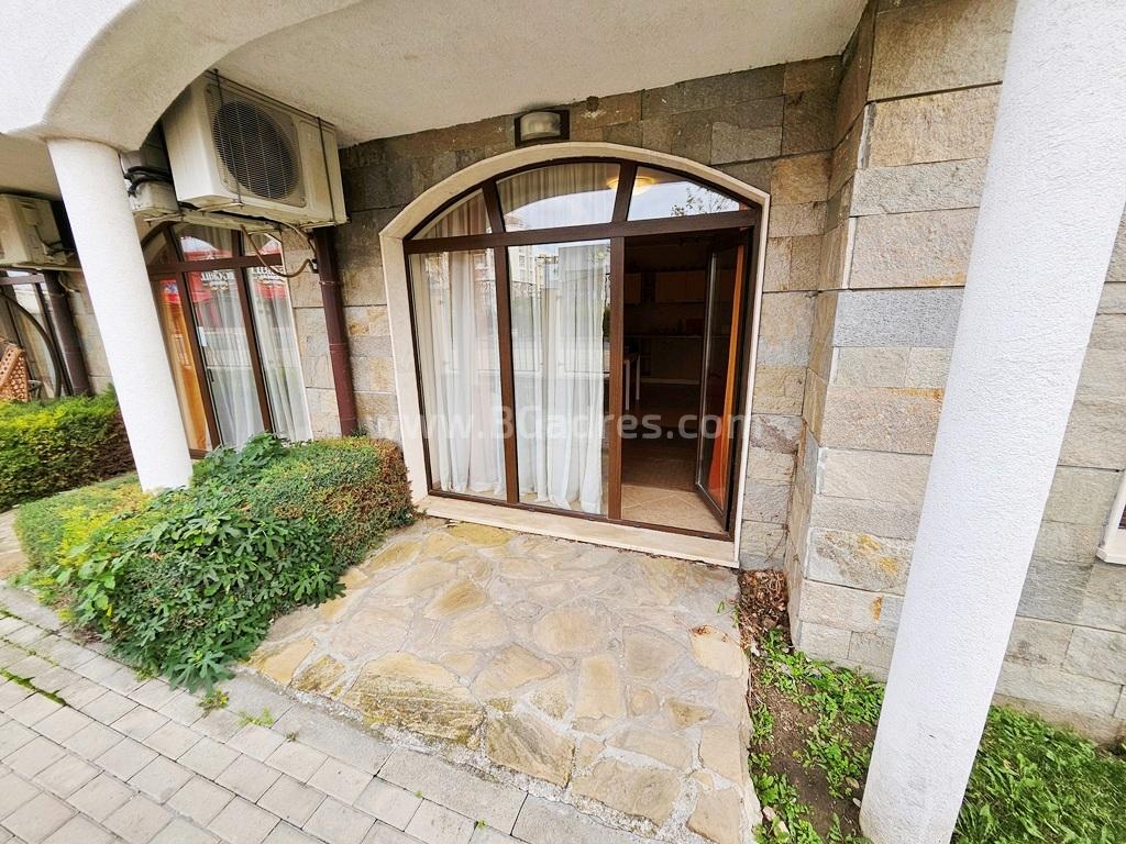 Недорогая квартира в комплексе Роял Сан І №4473