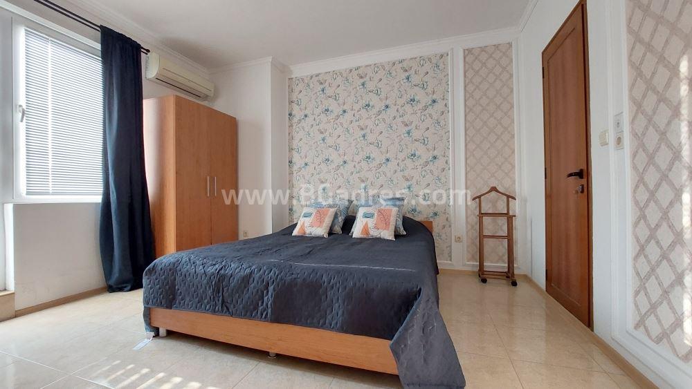 Голям апартамент за постоянно живеене в Поморие І №3140