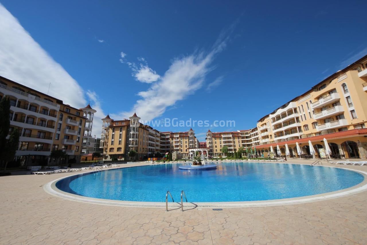 Renovated apartment in Royal Sun complex І №2736