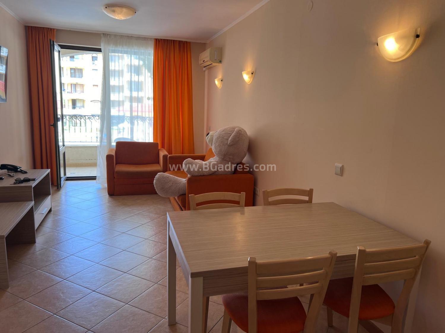 Dreizimmerwohnung im Royal Sun Komplex І №3887