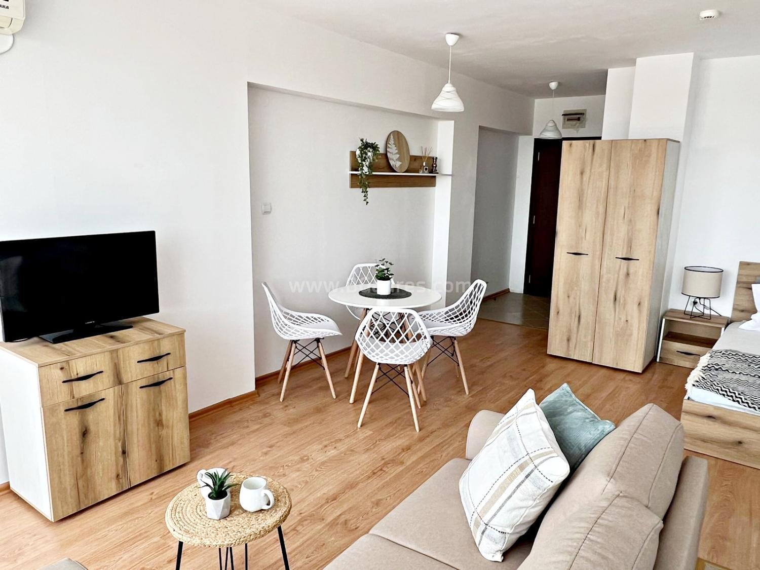 Large studio at a bargain price І №3087