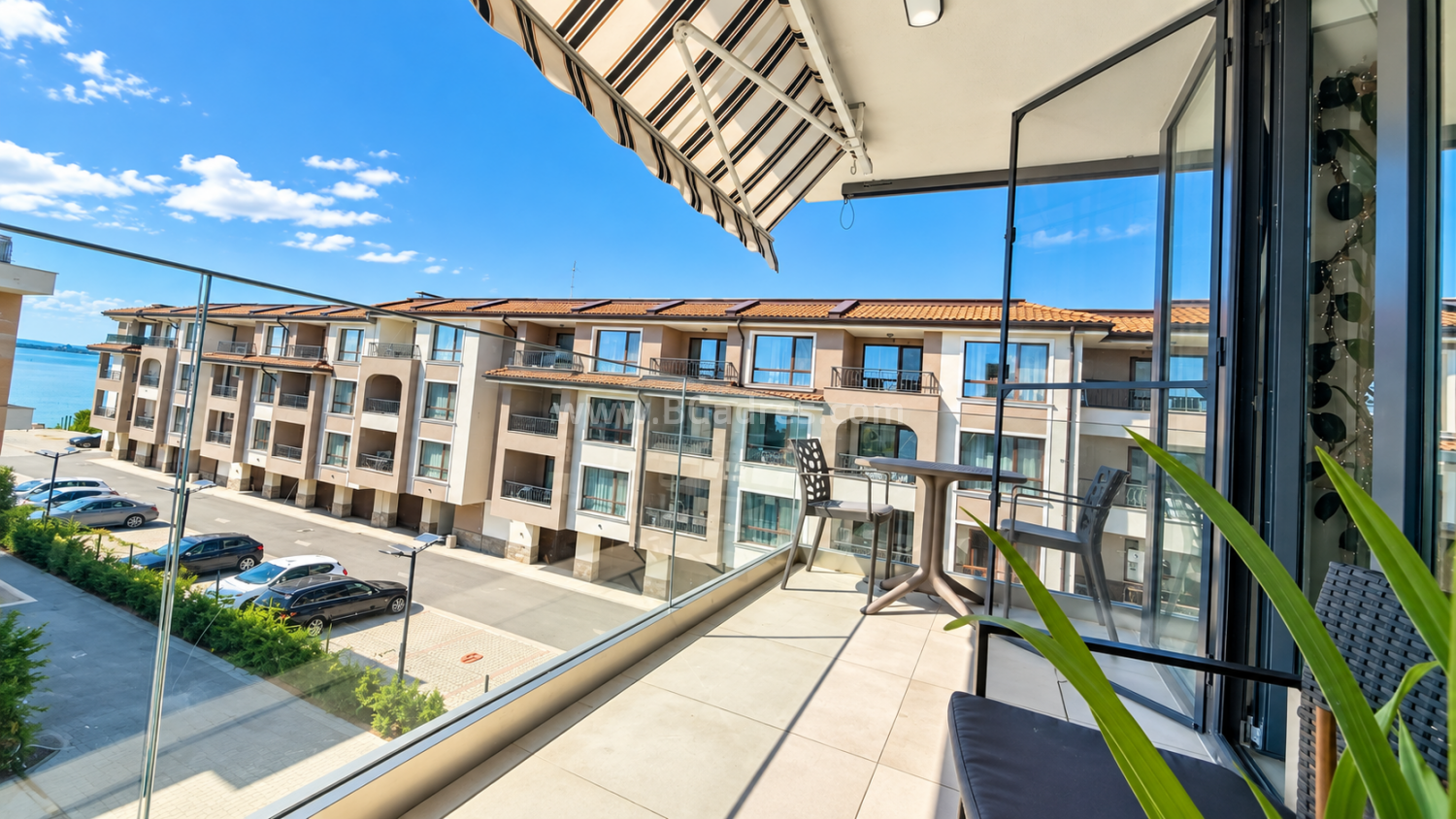 Sea front apartment in Sarafovo І №4875