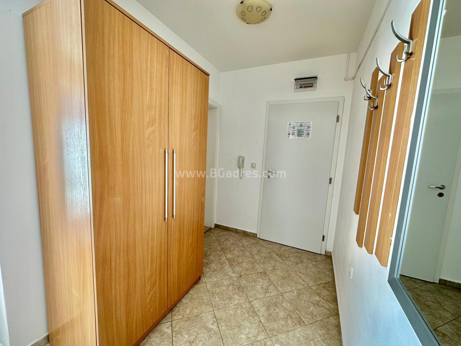 Большая студия в комплексе Силвер Спрингс І №3023