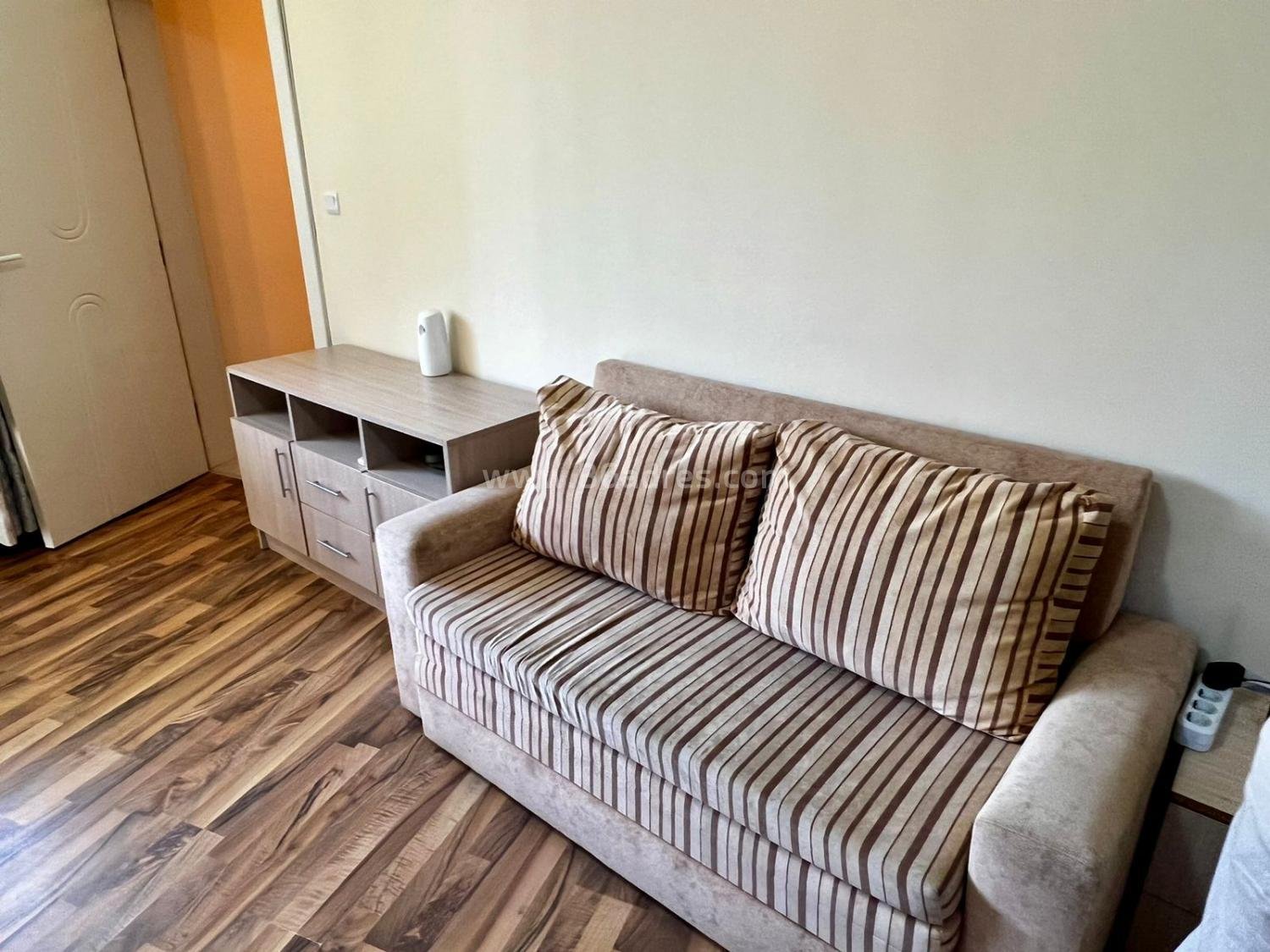 Cheap two bedroom apartment on the seaside І №3690