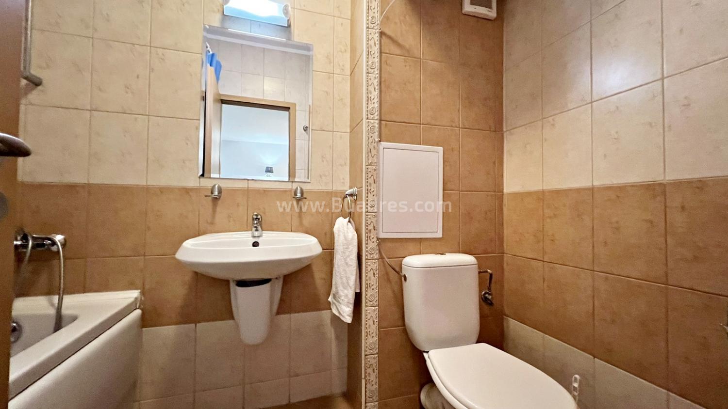 Renovated apartment in Royal Sun complex І №2736