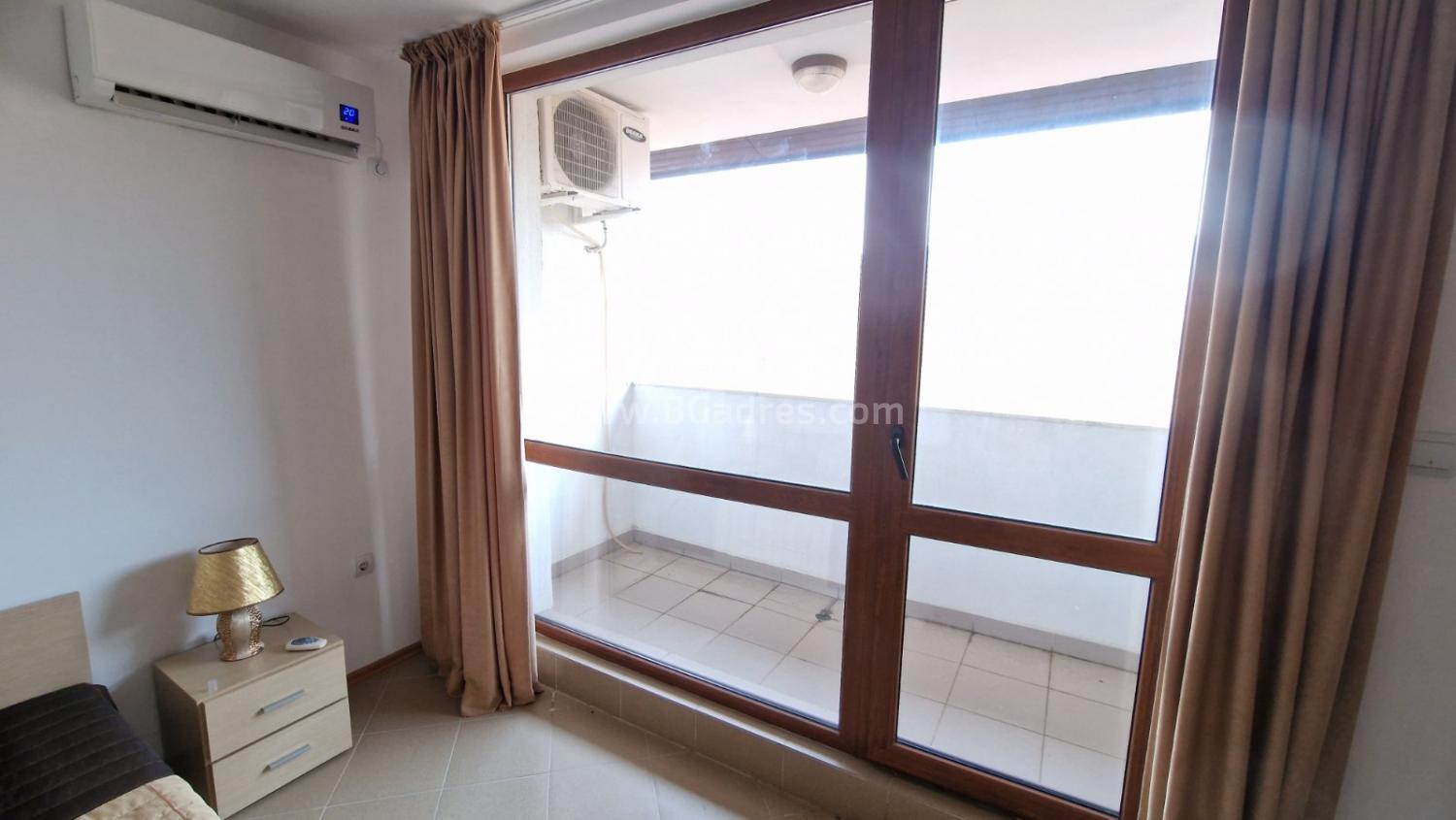 Wohnung mit neuen Möbeln am Meer І №4106