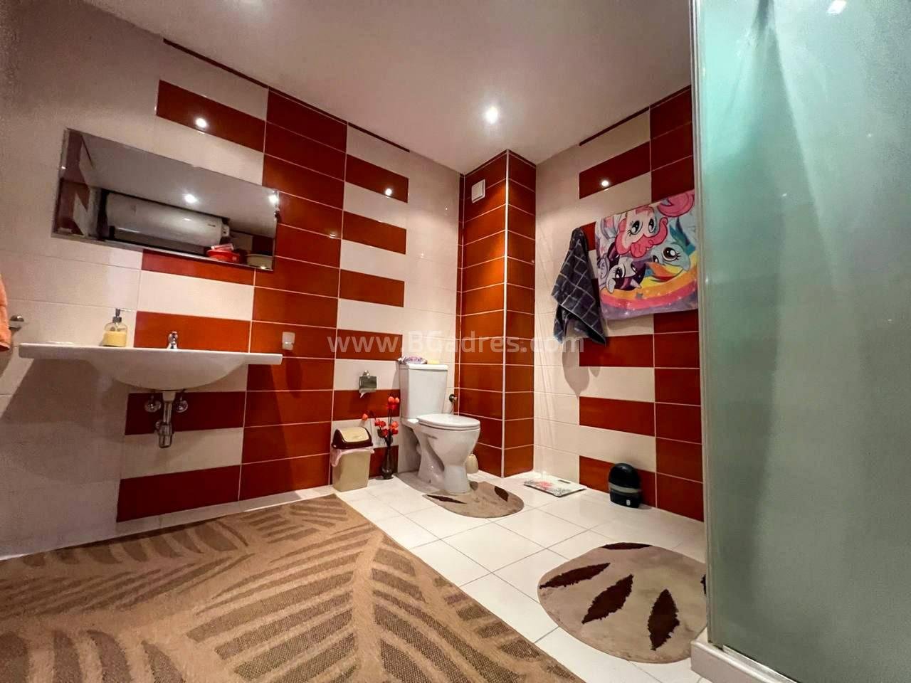 Apartment with sea and mountain view І №4000