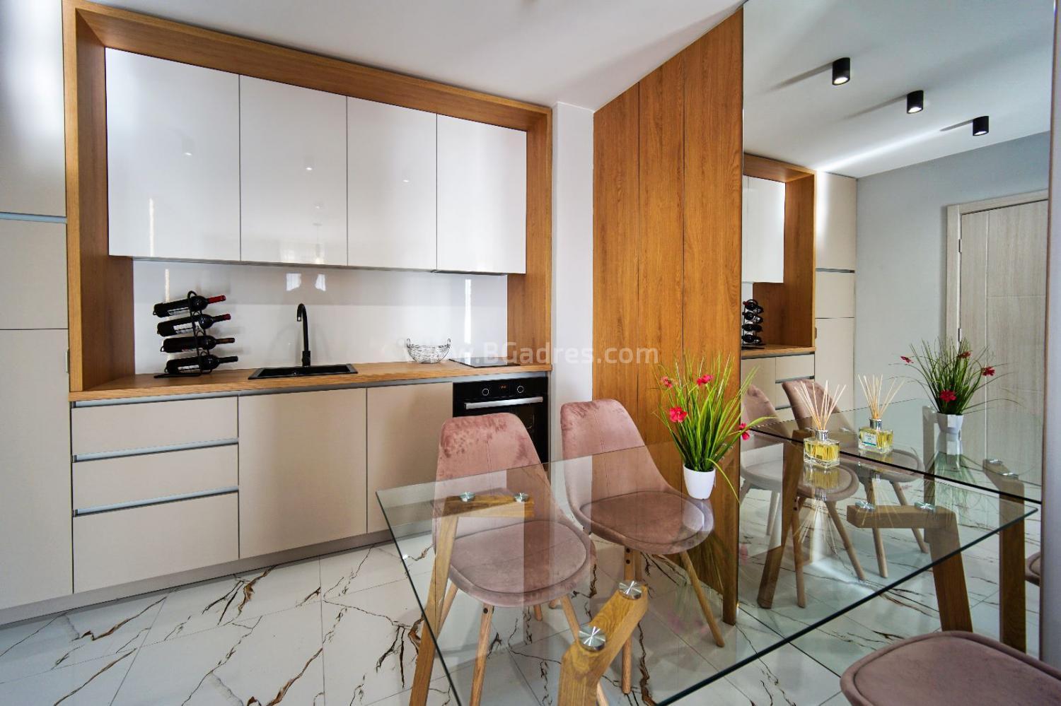 Тристаен апартамент в нов комплекс І №2934