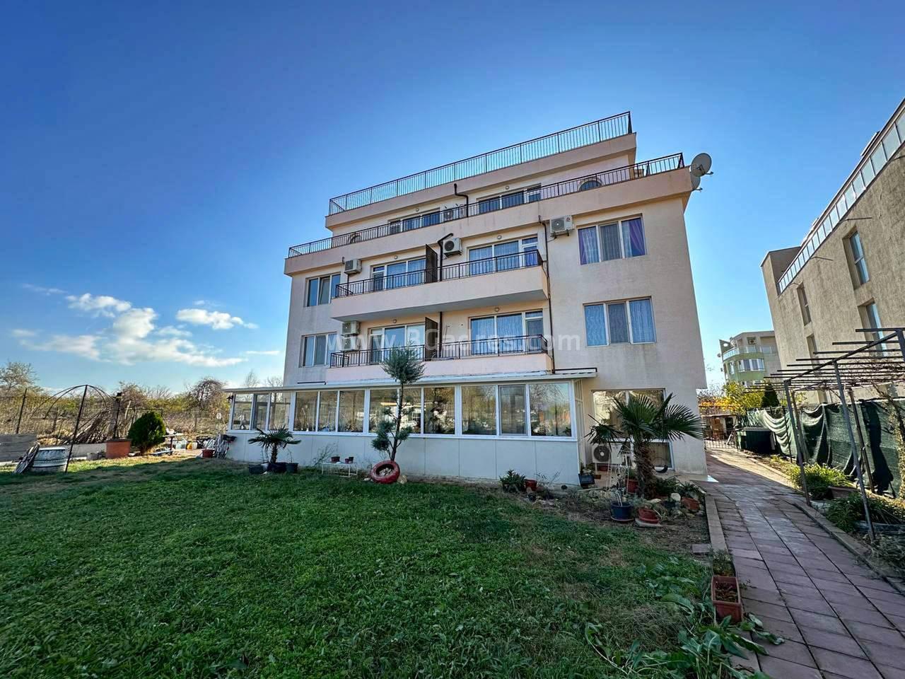 Квартира с низкой таксой в Несебре І №4118