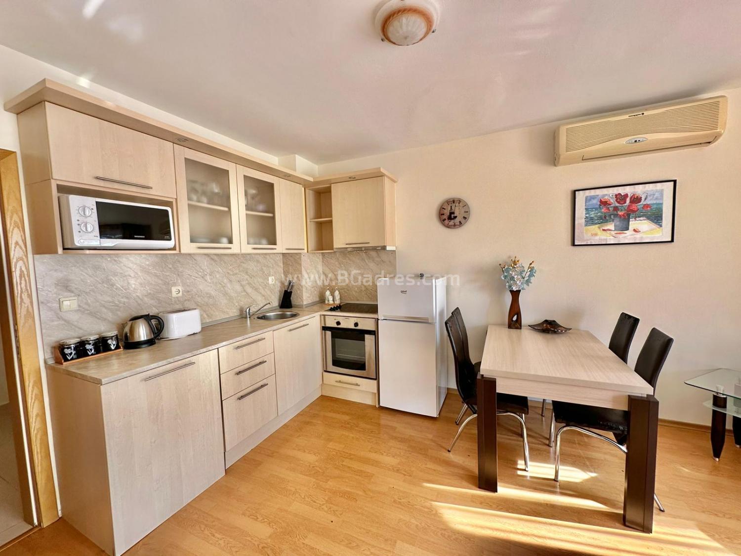 Preiswerte Dreizimmerwohnung in Sveti Vlas І №3033