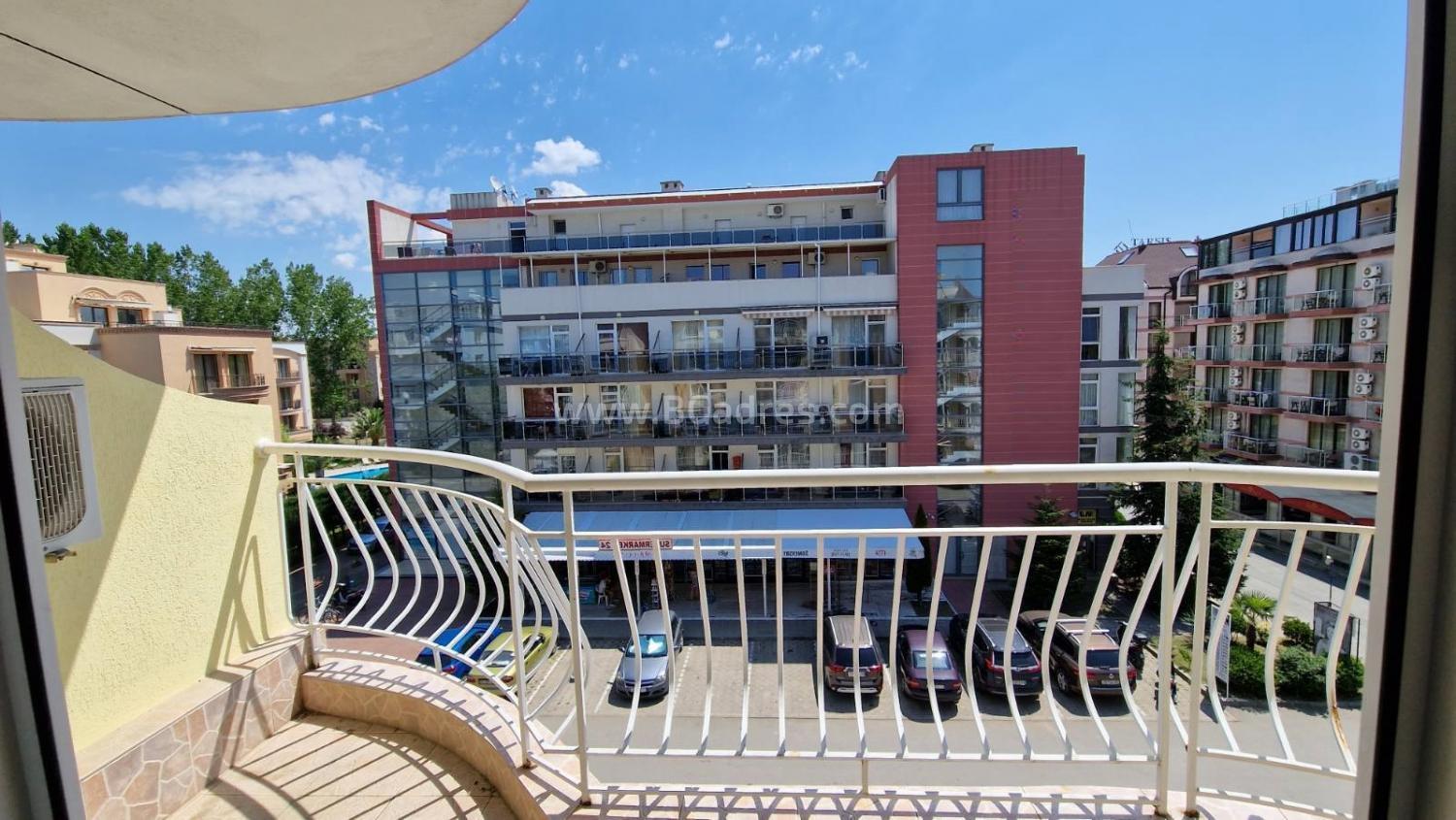 Евтин тристаен апартамент в Слънчев Бряг I №2459