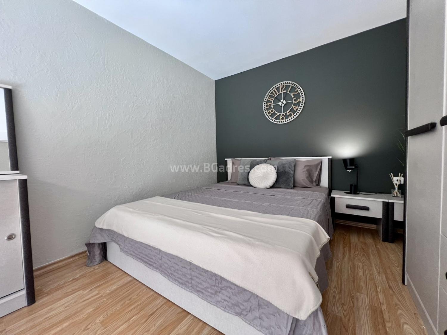 Apartment with new furniture on the seaside І №4203