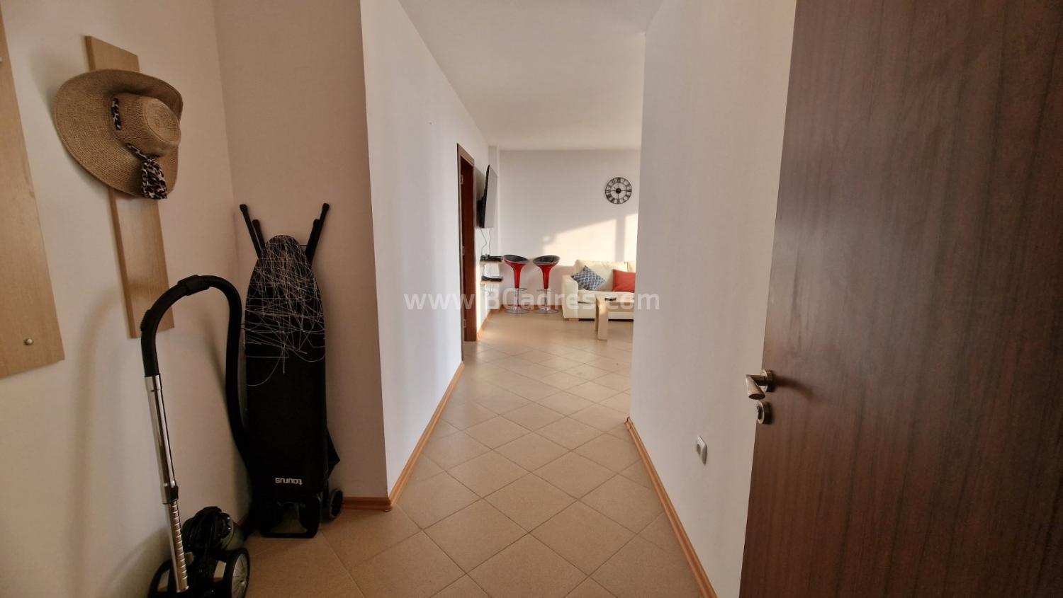 Wohnung mit neuen Möbeln am Meer І №4106