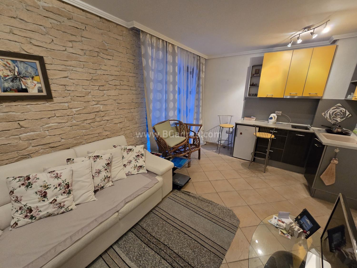 Двухкомнатная квартира в Сарафово І №4147