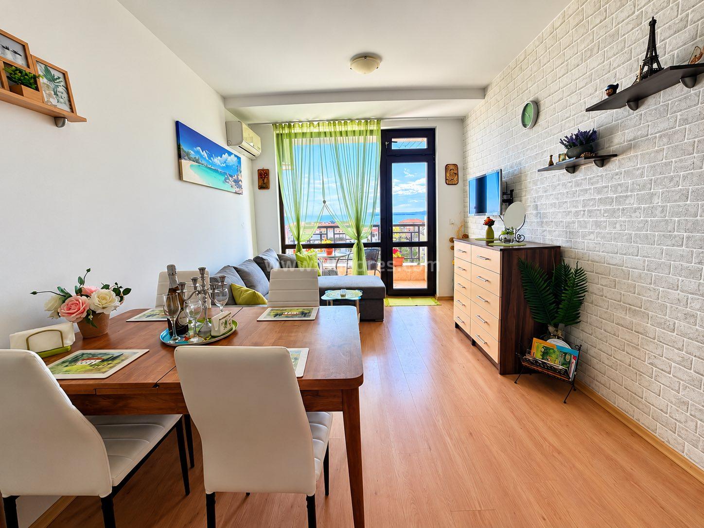 One-bedroom apartment with sea view І №4914