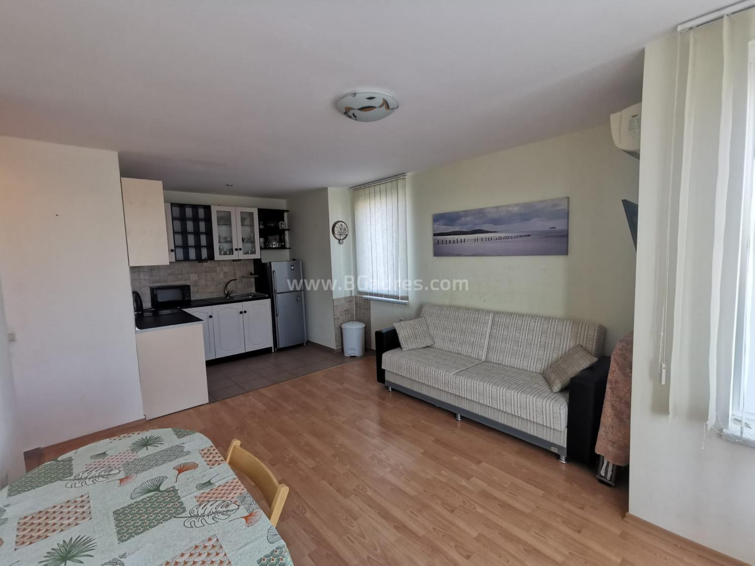 Apartment on the seaside at a bargain price І №3265