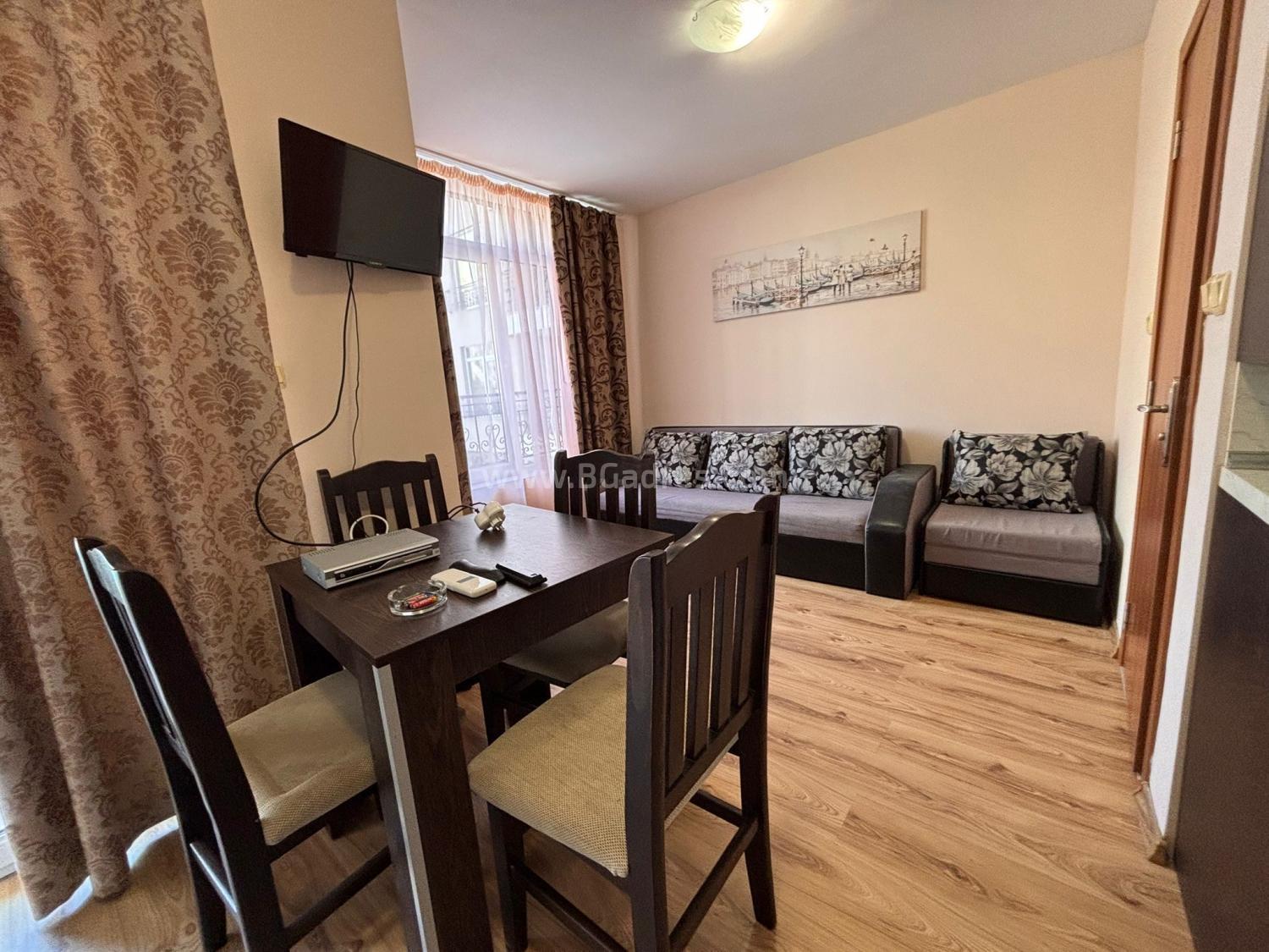Apartment in the Dawn Park complex І №4670