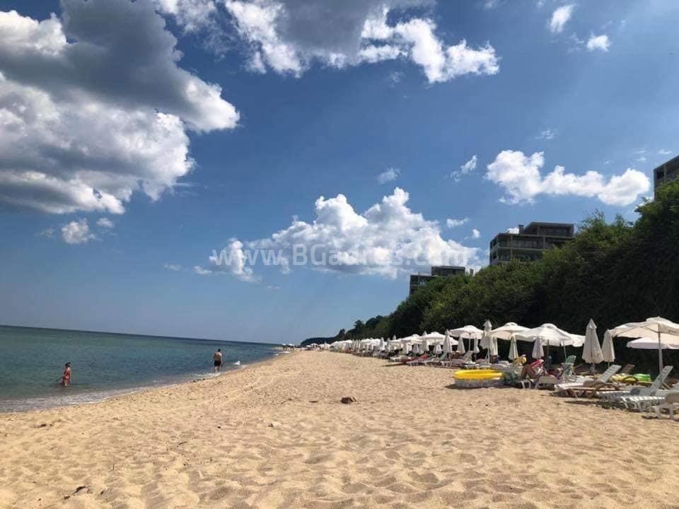 Квартира на первой линии в Обзоре | №2392