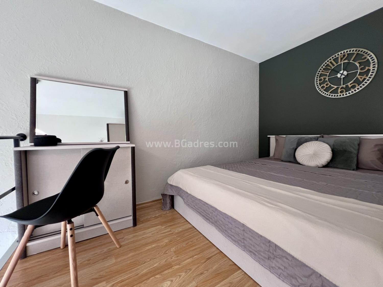 Apartment with new furniture on the seaside І №4203