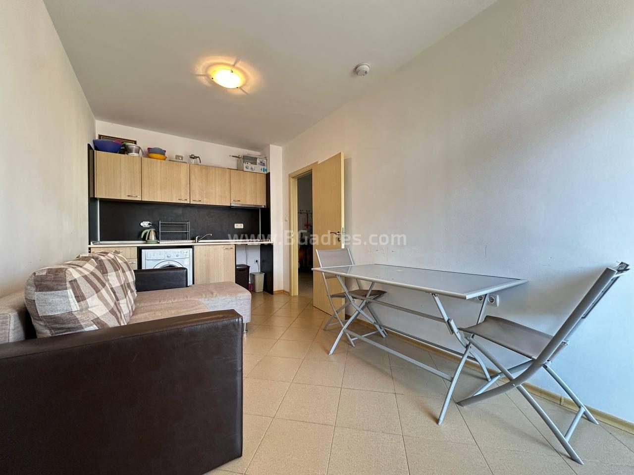 Квартира в комплексе Гранд Камелия І №4413