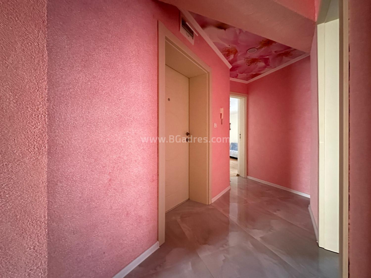 Квартира в комплексе Старфиш І №4459