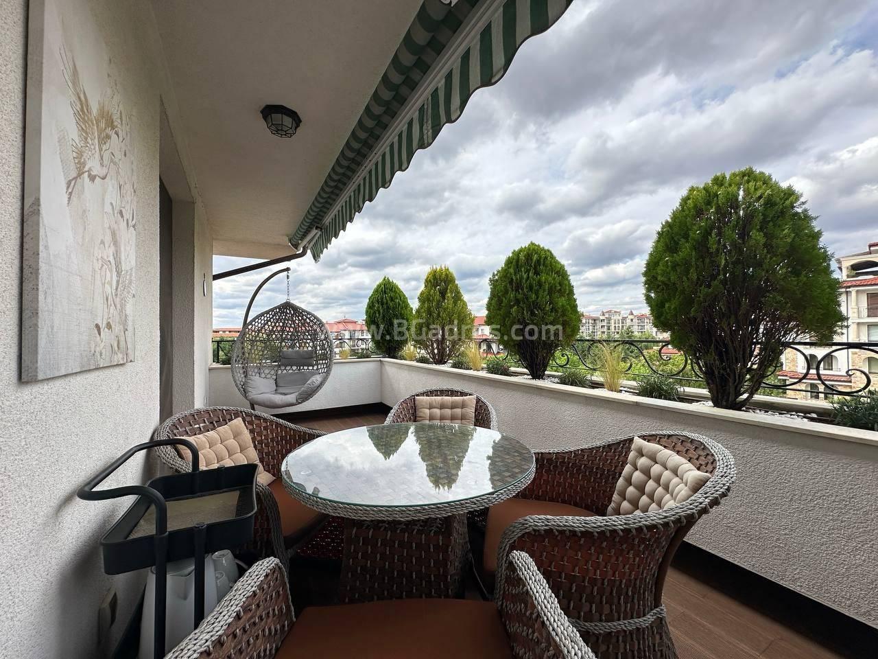 Большая квартира в комплексе Эстебан І №4462