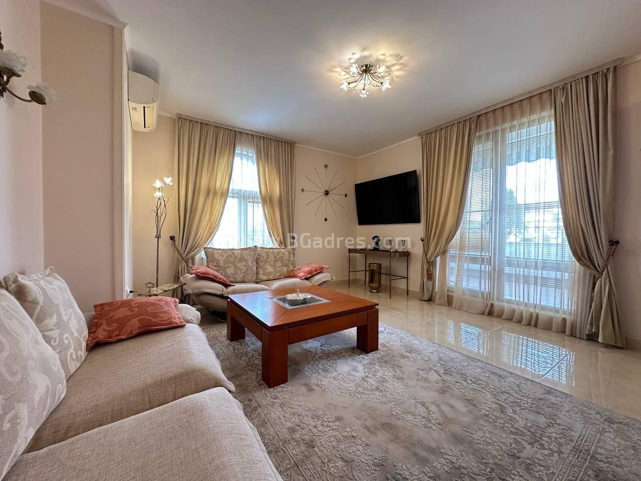 Большая квартира в комплексе Эстебан І №4462