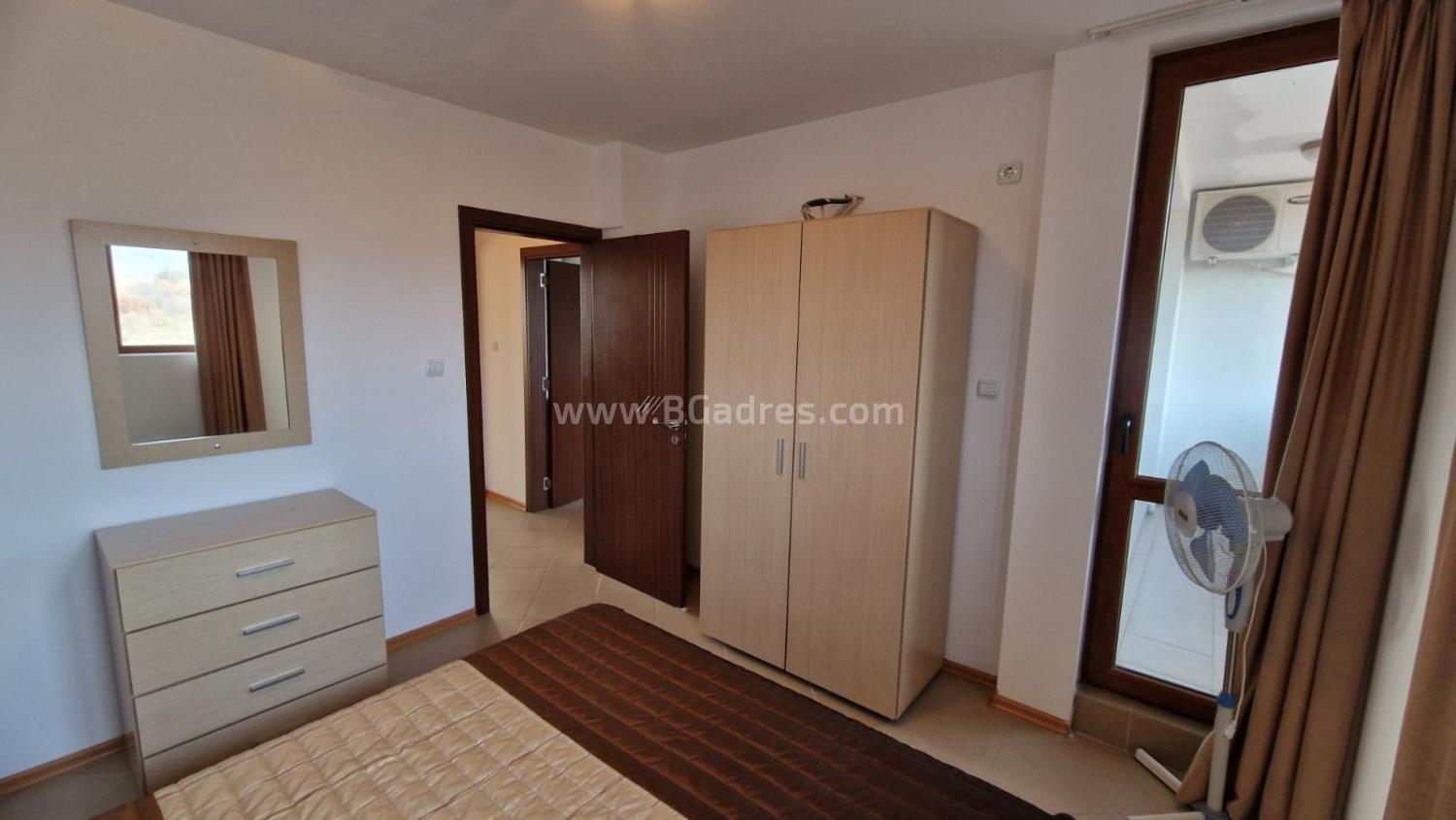 Wohnung mit neuen Möbeln am Meer І №4106