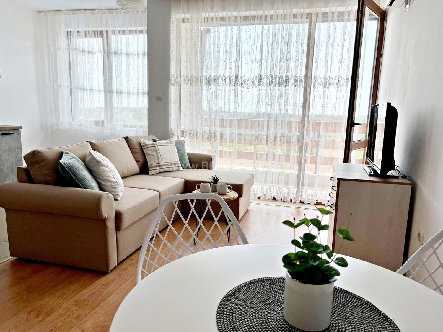 Large studio at a bargain price І №3087