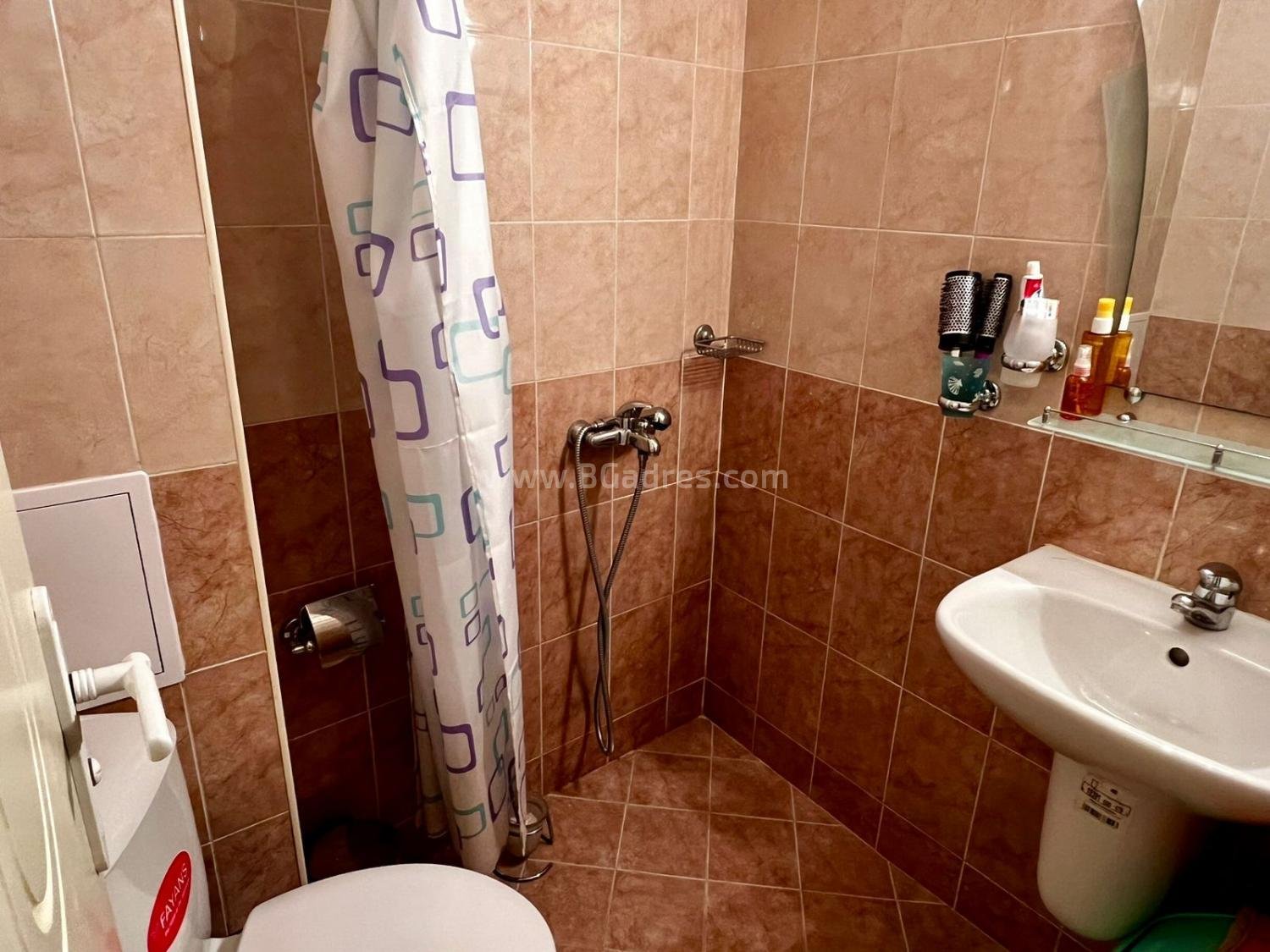 Cheap two bedroom apartment on the seaside І №3690