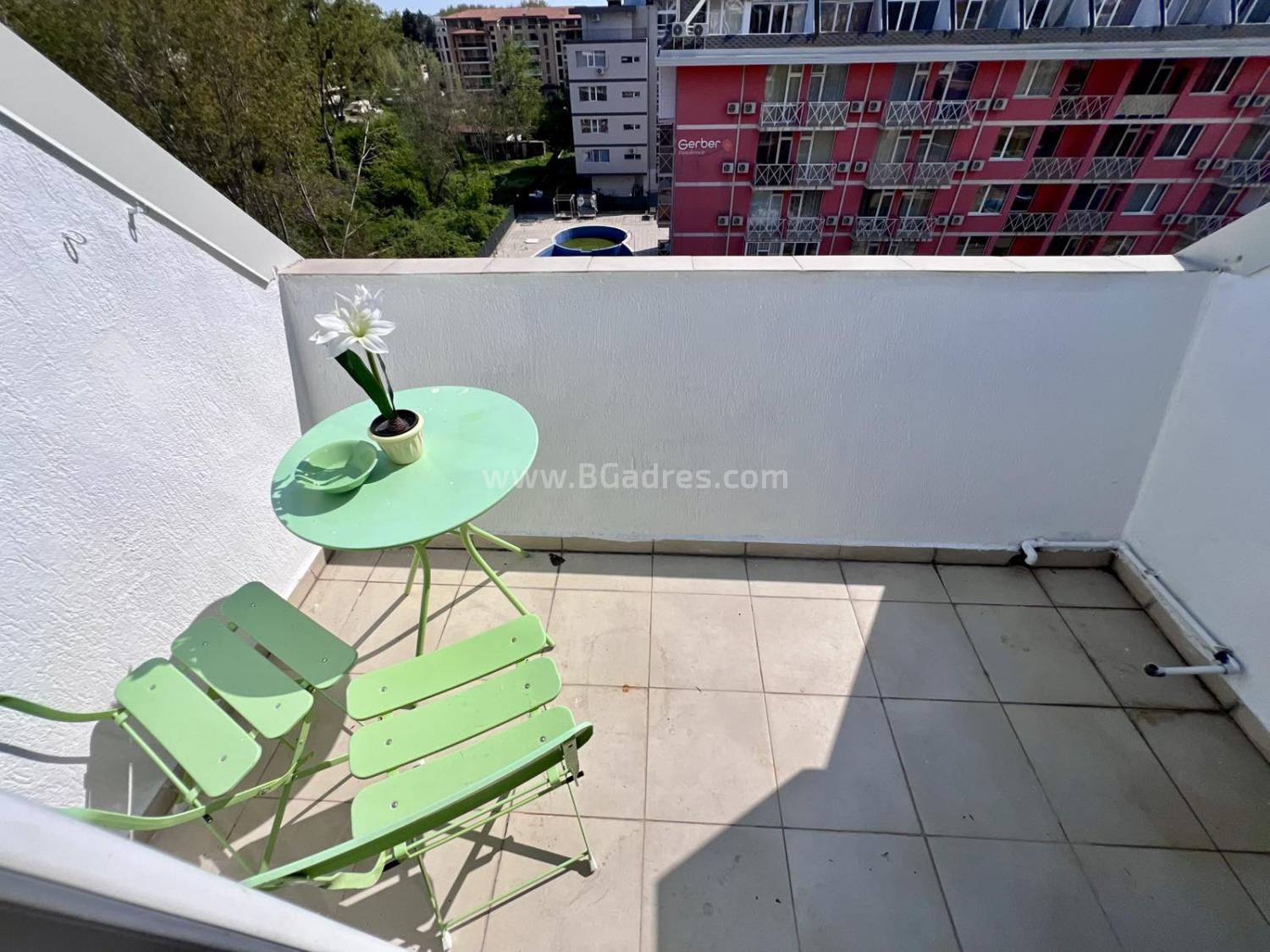 Apartment with new furniture on the seaside І №4203