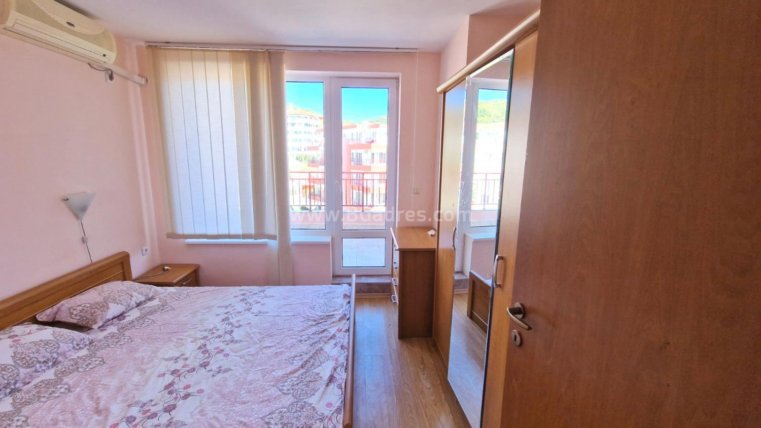 Недорогая квартира на первой линии в Елените І №2578