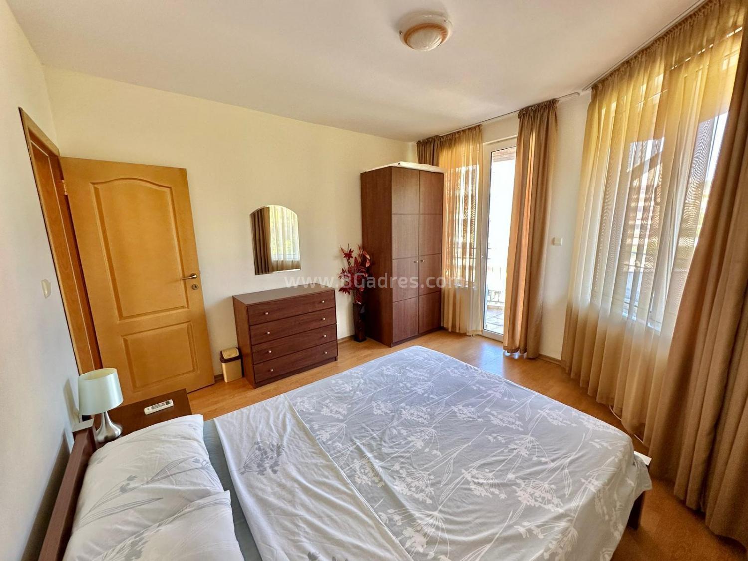 Preiswerte Dreizimmerwohnung in Sveti Vlas І №3033