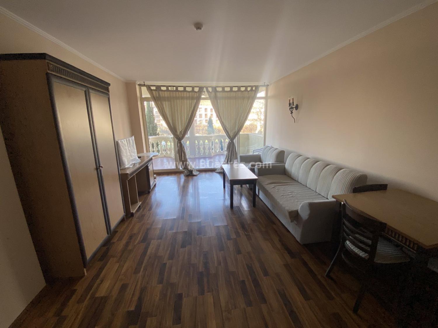 Preisgünstige Wohnung in der ersten Meereslinie I №2654