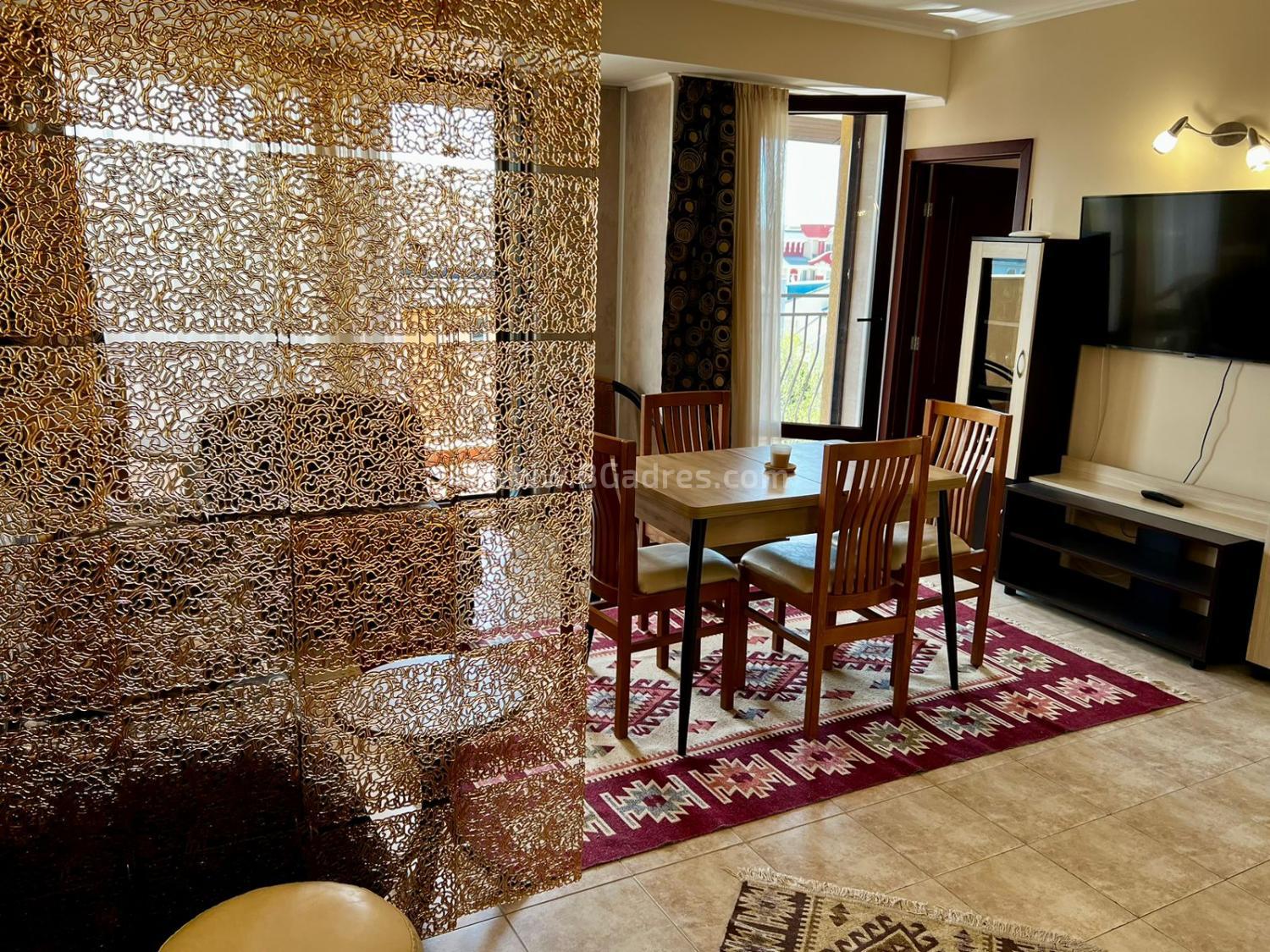 Тристаен апартамент близо до плажа І №3496