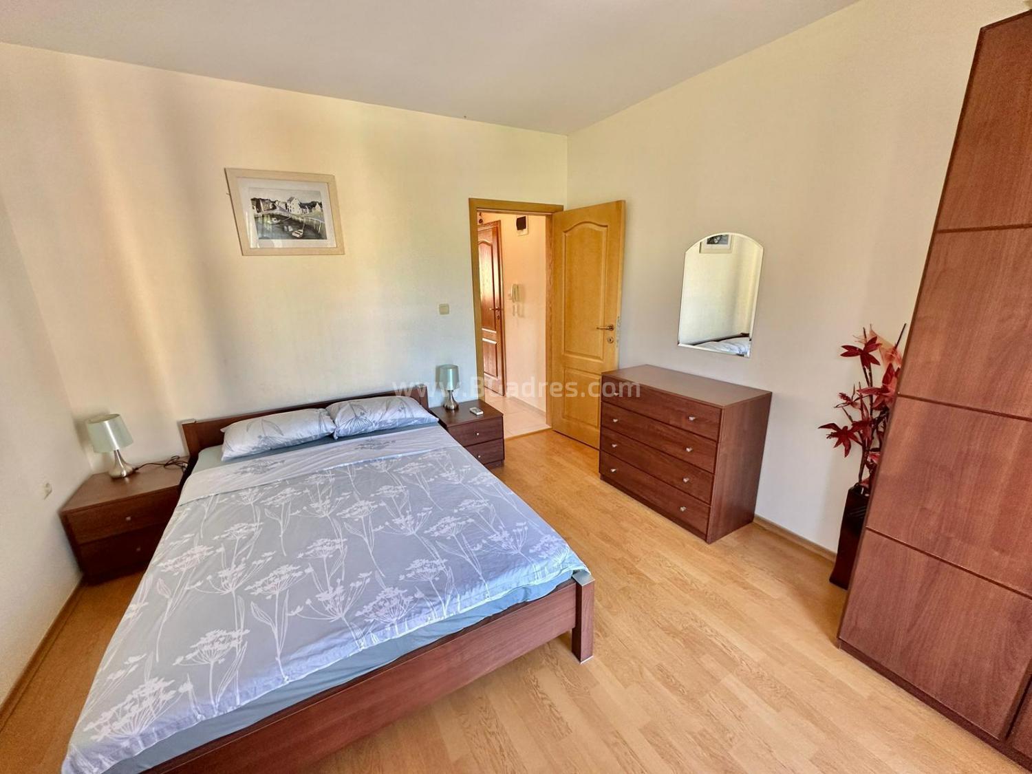 Preiswerte Dreizimmerwohnung in Sveti Vlas І №3033