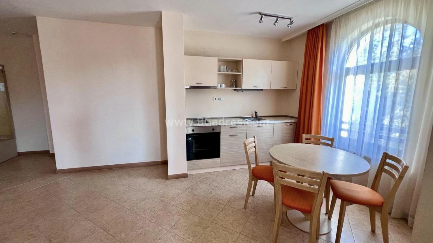 Недвижимость в комплексе Роял Сан І №3336