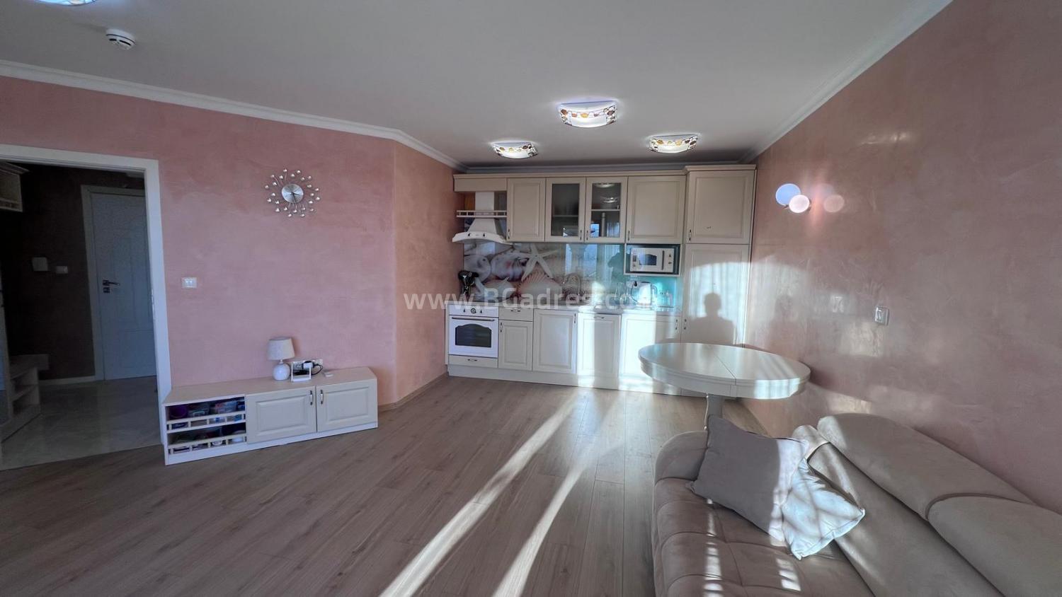 Апартамент в комплекс Валенсия Гардънс І №4002