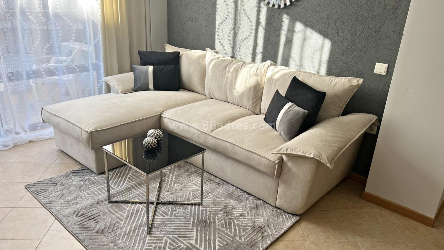 Renovated apartment in Royal Sun complex І №2736