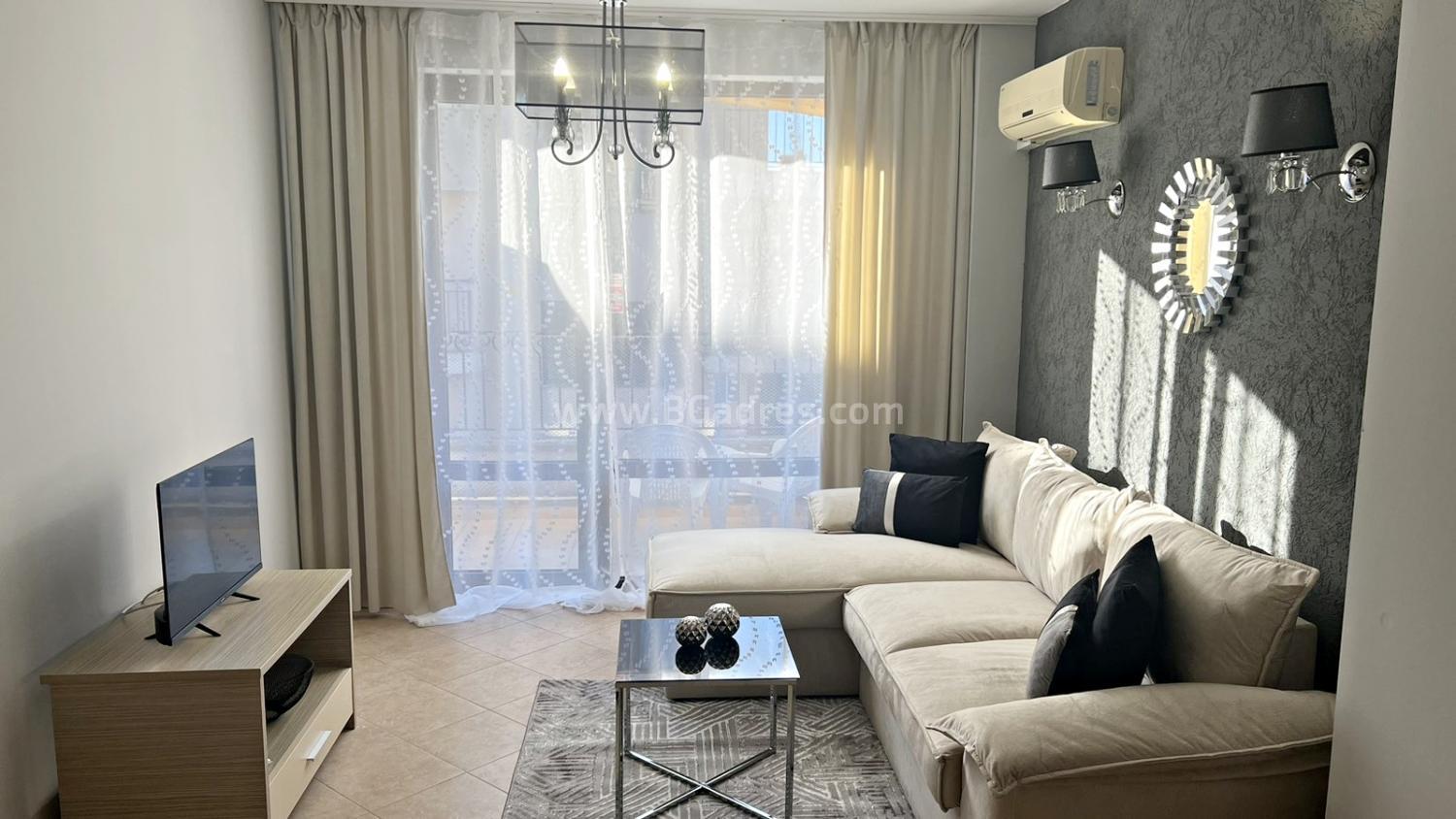 Renovated apartment in Royal Sun complex І №2736