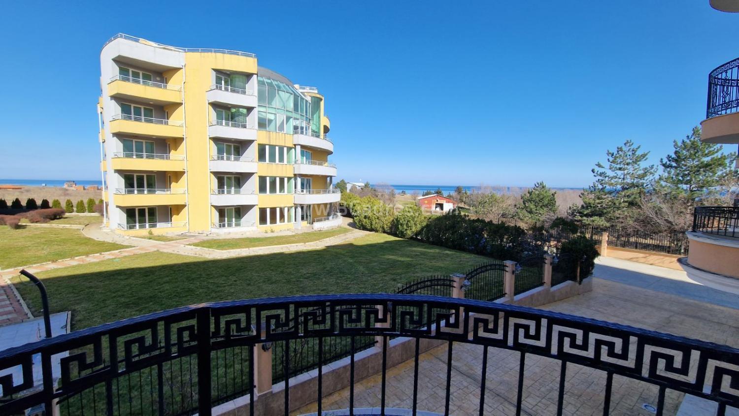 Preiswerte Wohnung in Sinemorets І №2850